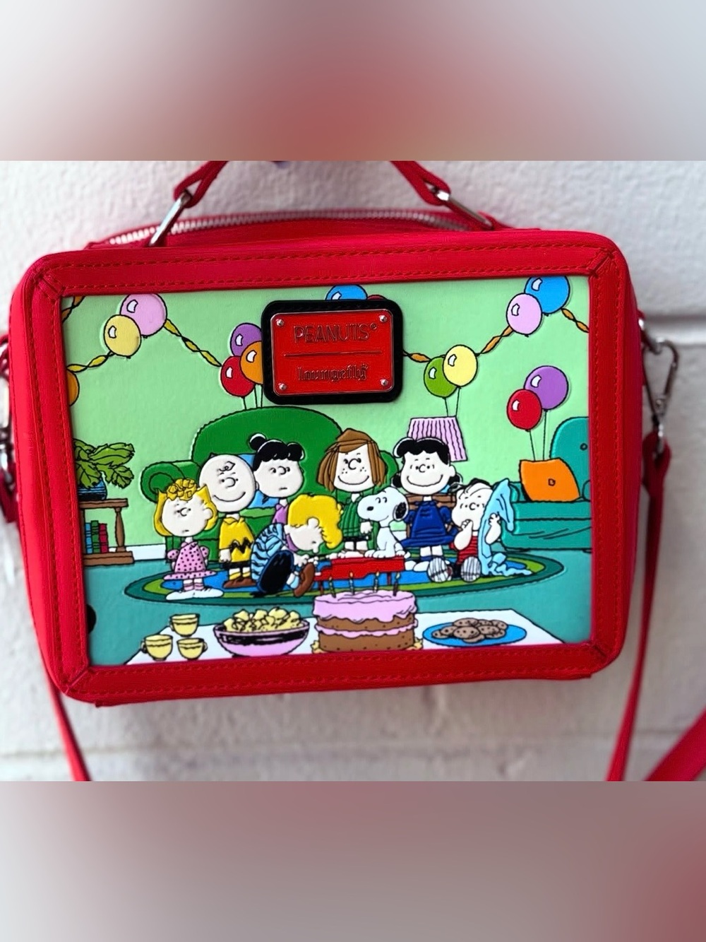 Loungefly Peanuts Charlie Brown Lunchbox Crossbody Bag - Picture 1 of 8